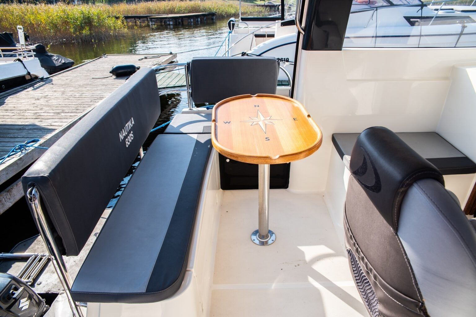 Delphia Nautika 830 | Step By Step