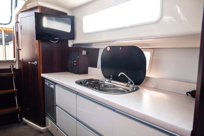 Delphia Nautika 830 | Step By Step