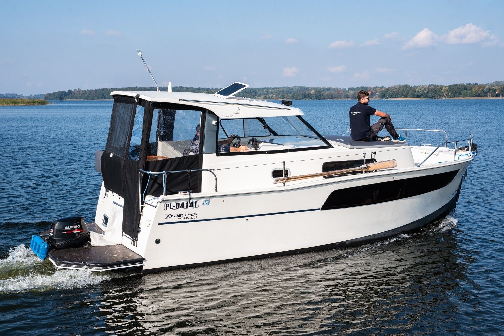 Delphia Nautika 830 | Step By Step