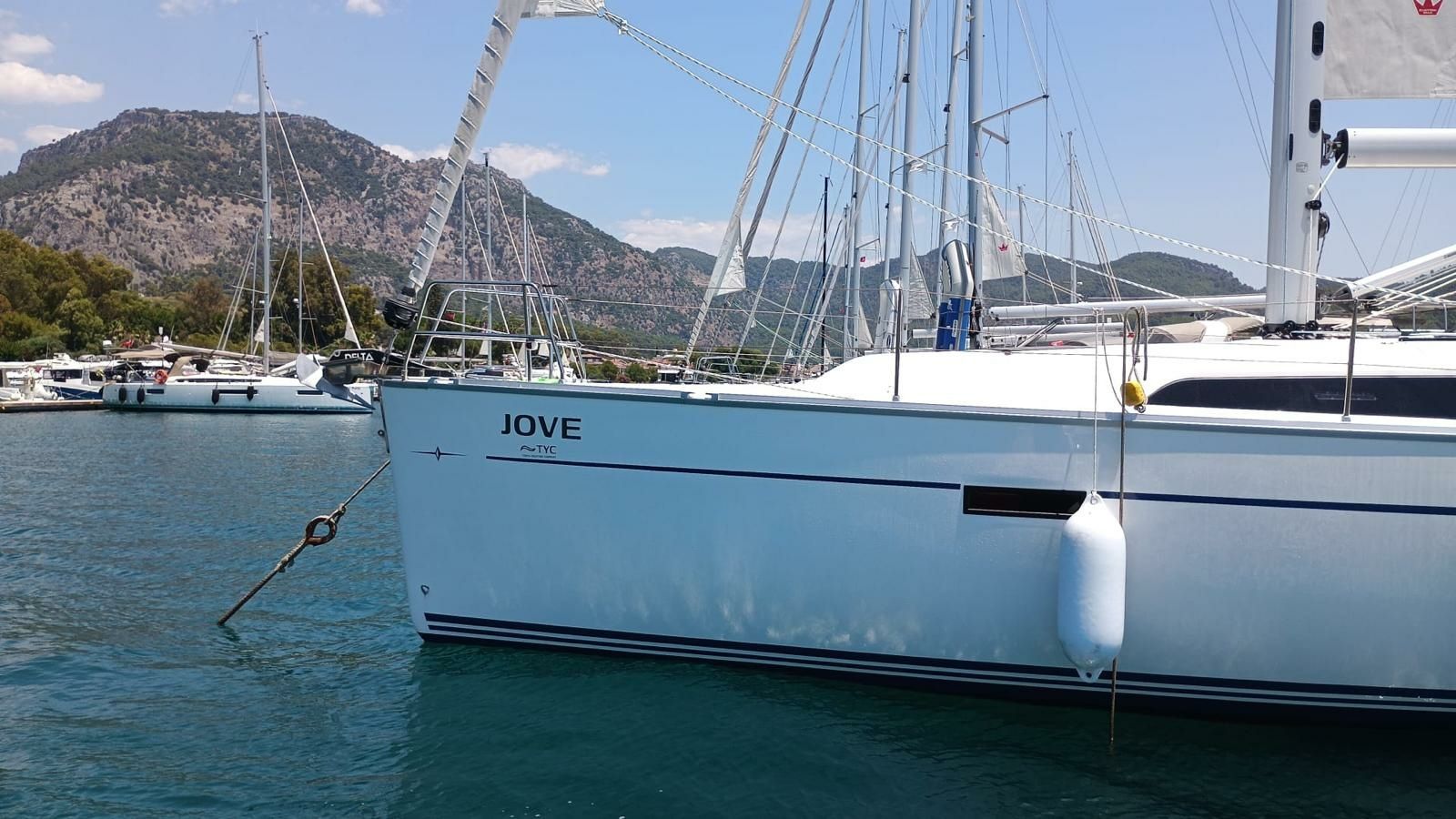 Bavaria Cruiser 46 | Jove