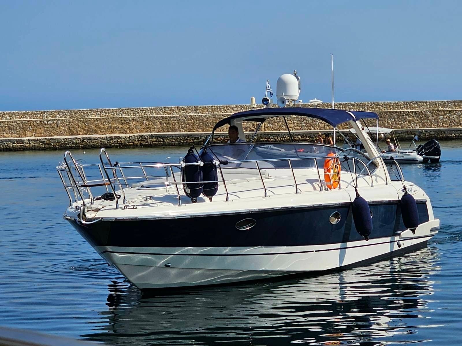 Mano Marine 38.5 | Sea Pearl