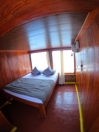 Custom Built Phinisi | 3 Island