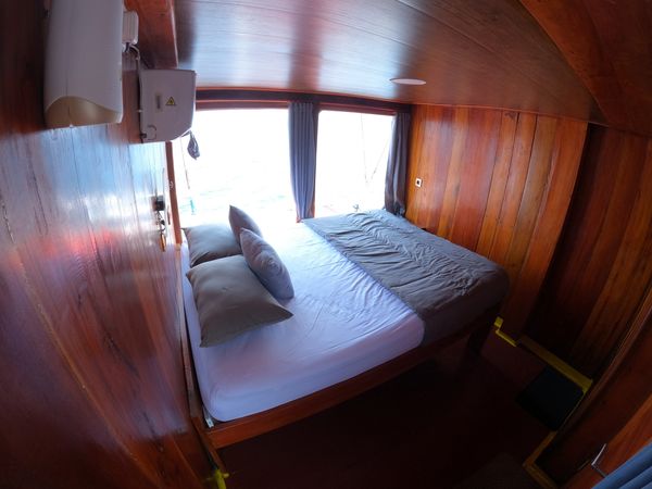 Custom Built Phinisi | 3 Island