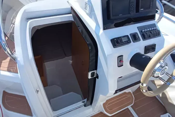 Idea Marine 70 | Xenya