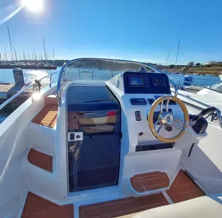 Idea Marine 70 | Xenya