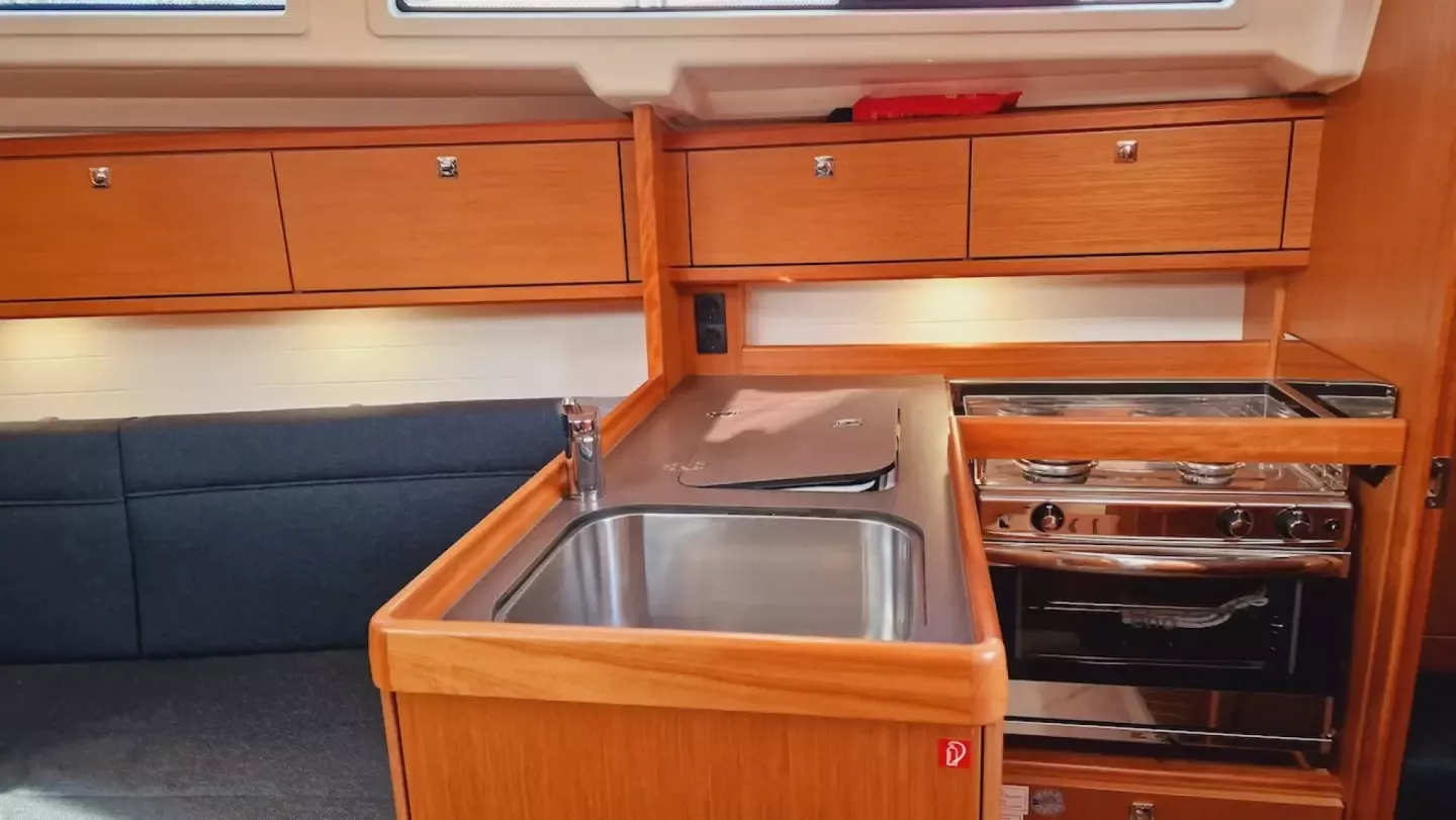 Bavaria Cruiser 34 | Karlo