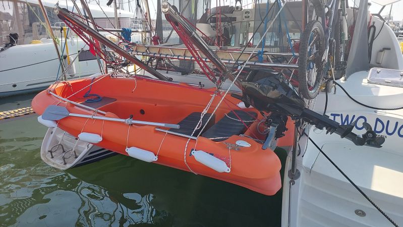 Lagoon 380 | Two Ducks