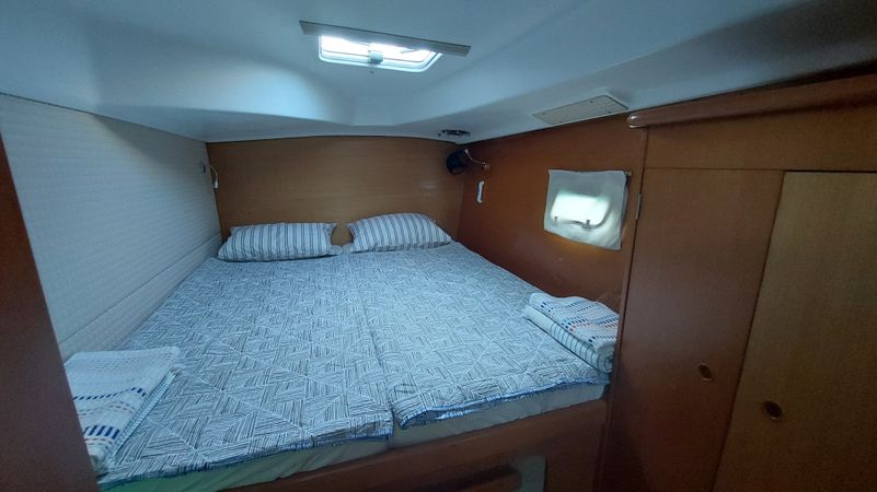 Lagoon 380 | Two Ducks