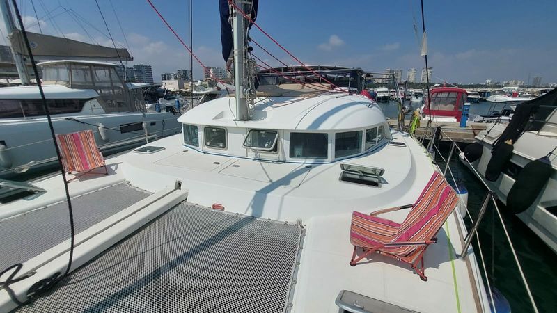 Lagoon 380 | Two Ducks