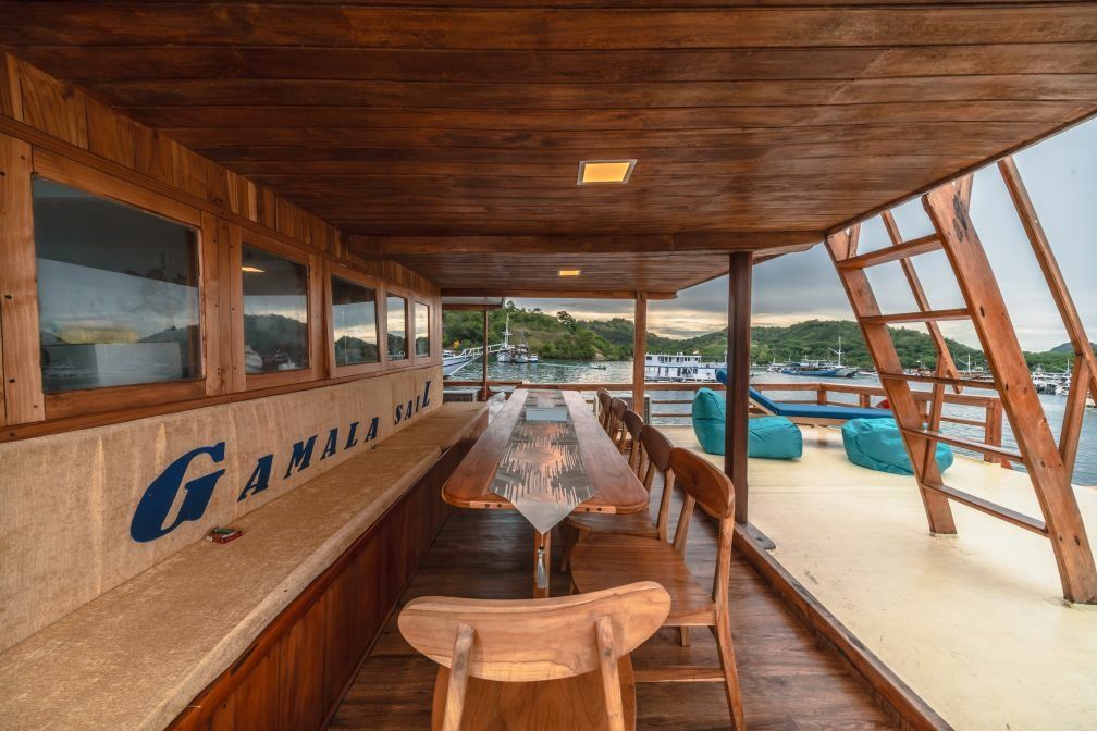 Custom Built Phinisi | Gamala Cruise