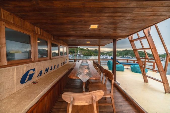 Custom Built Phinisi | Gamala Cruise