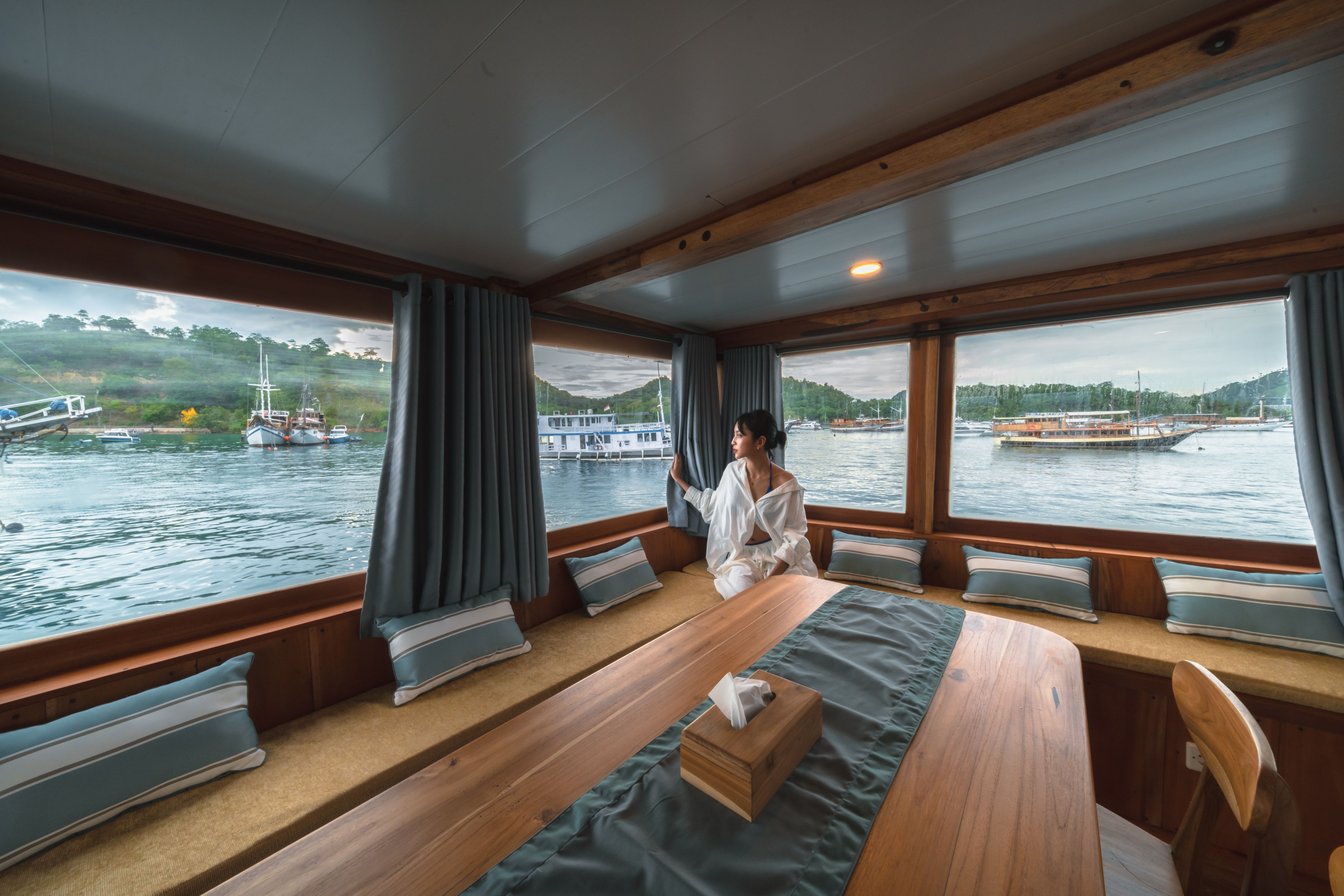 Custom Built Phinisi | Gamala Cruise