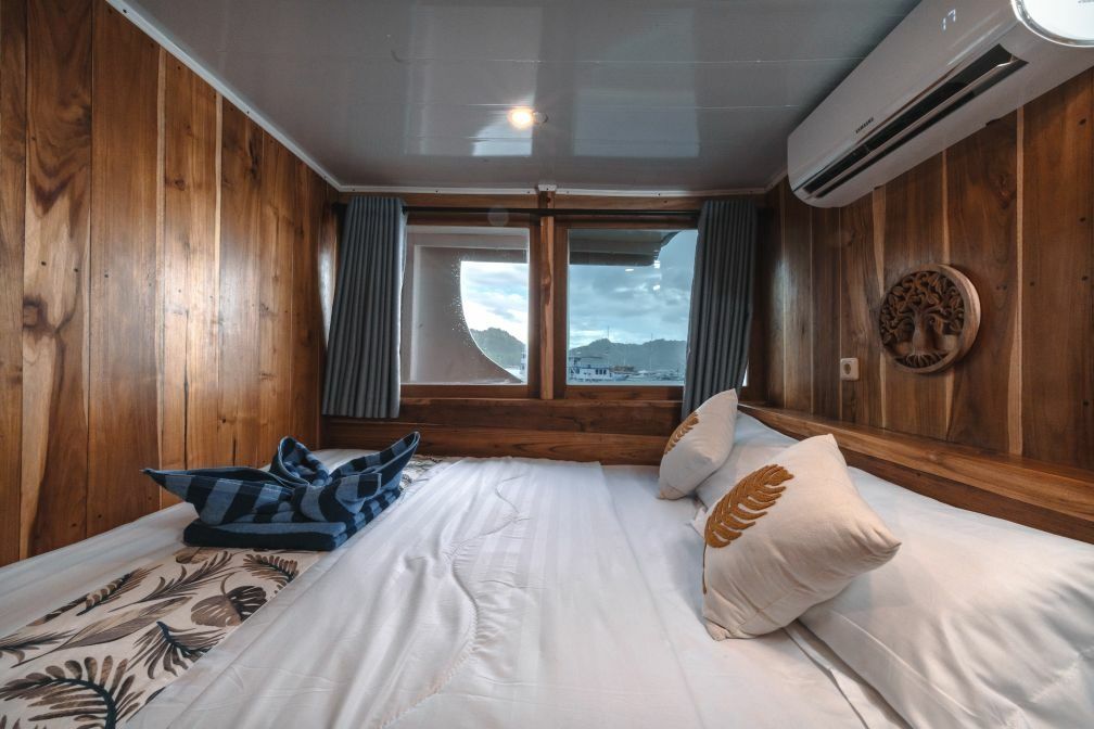 Custom Built Phinisi | Gamala Cruise