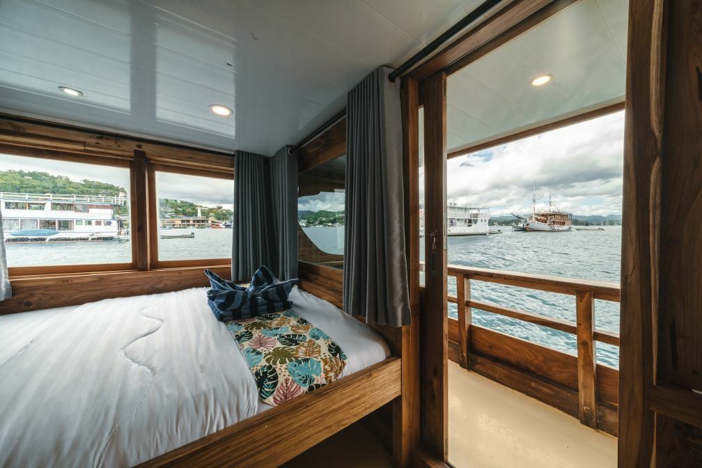 Custom Built Phinisi | Gamala Cruise