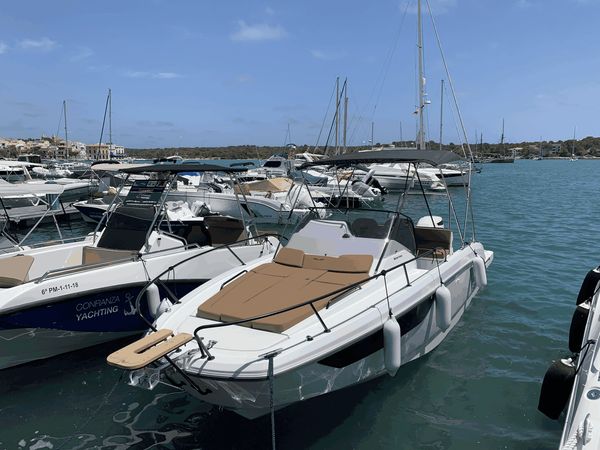 Beneteau Flyer 8.8 Sundeck | Posidonia