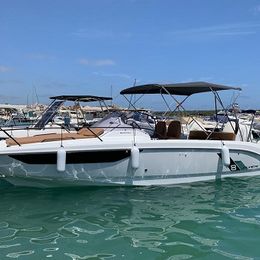 Beneteau Flyer 8.8 Sundeck | Posidonia