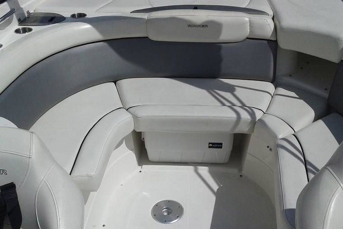 Rinker 246 CB | Cafe con Jofi