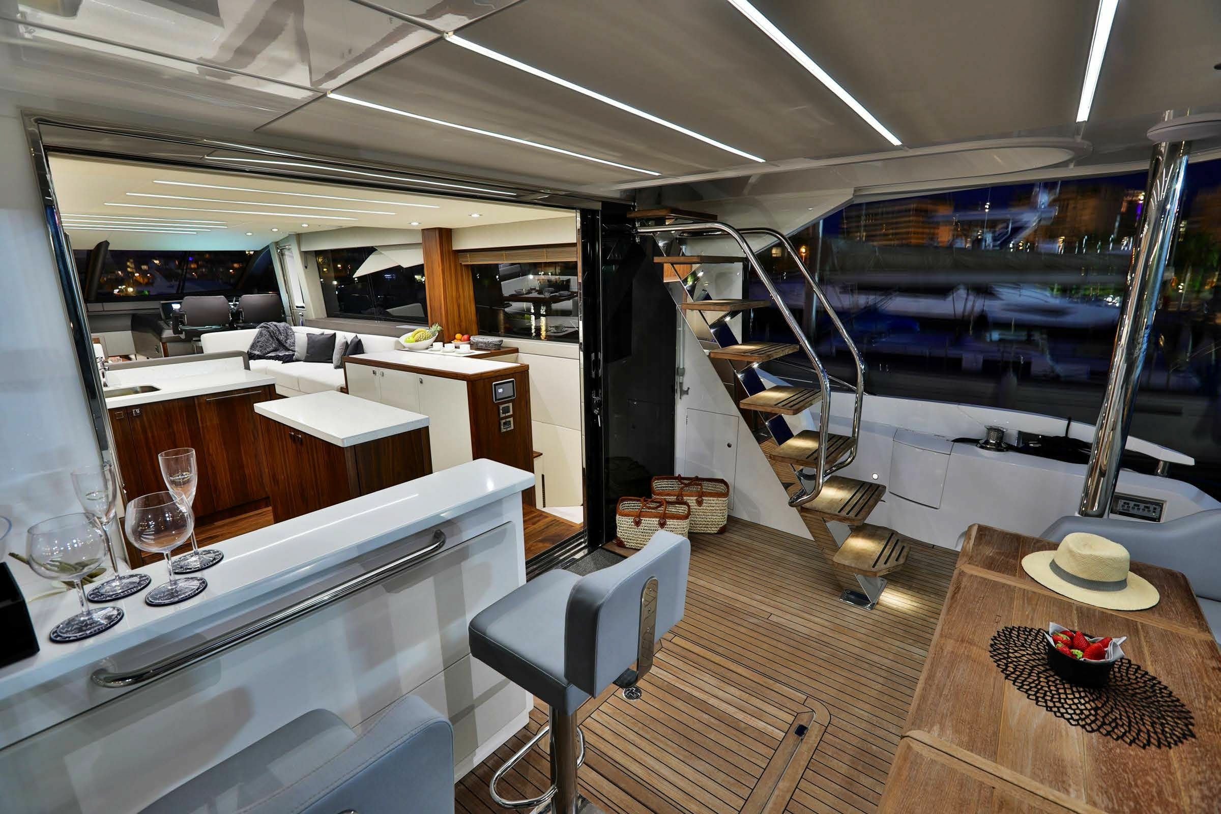 Sunseeker Manhattan 66 | Eliot