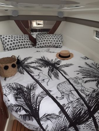 Quicksilver 805 | Val & Vin's