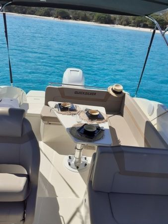 Quicksilver 805 | Val & Vin's