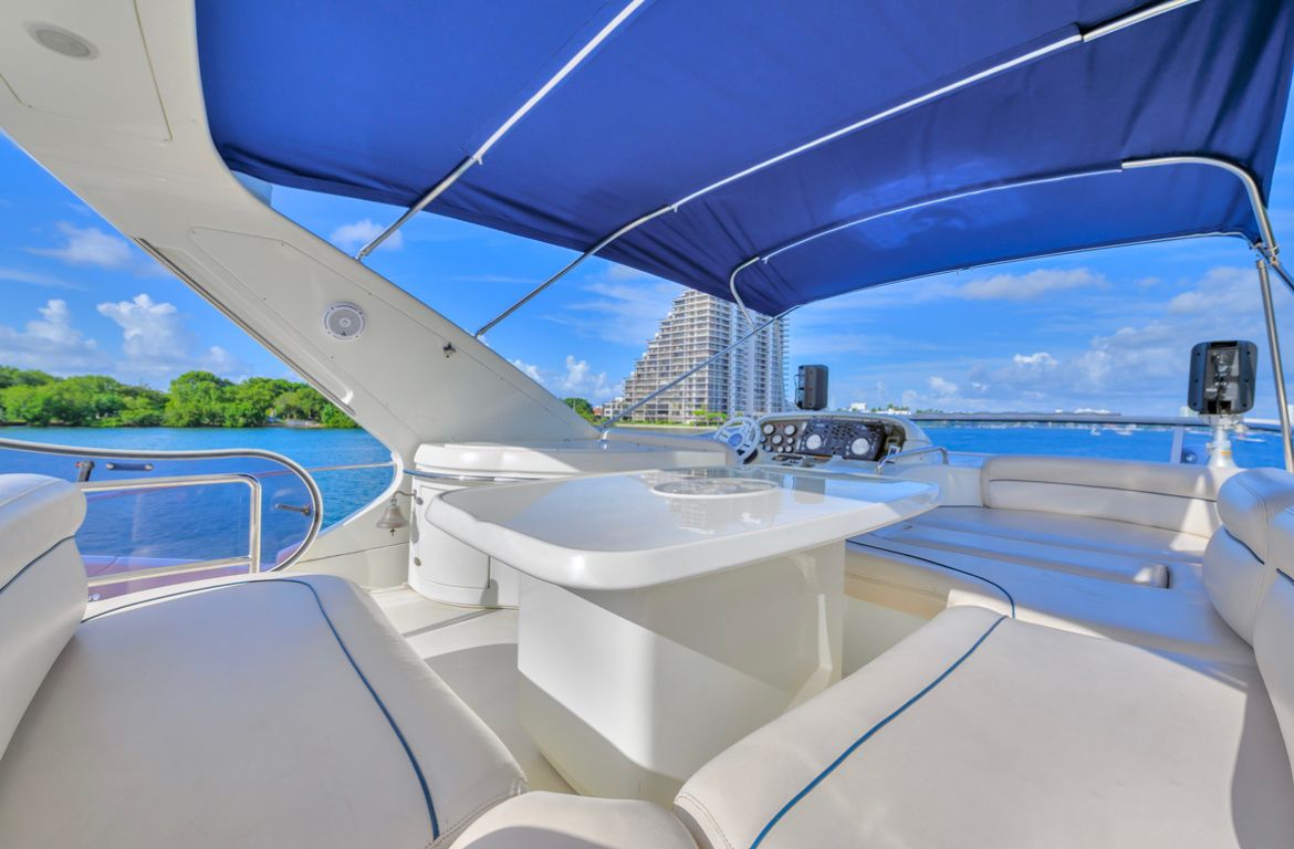 Azimut 70 | La Dolce Vita 2
