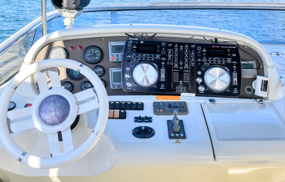Azimut 70 | La Dolce Vita 2