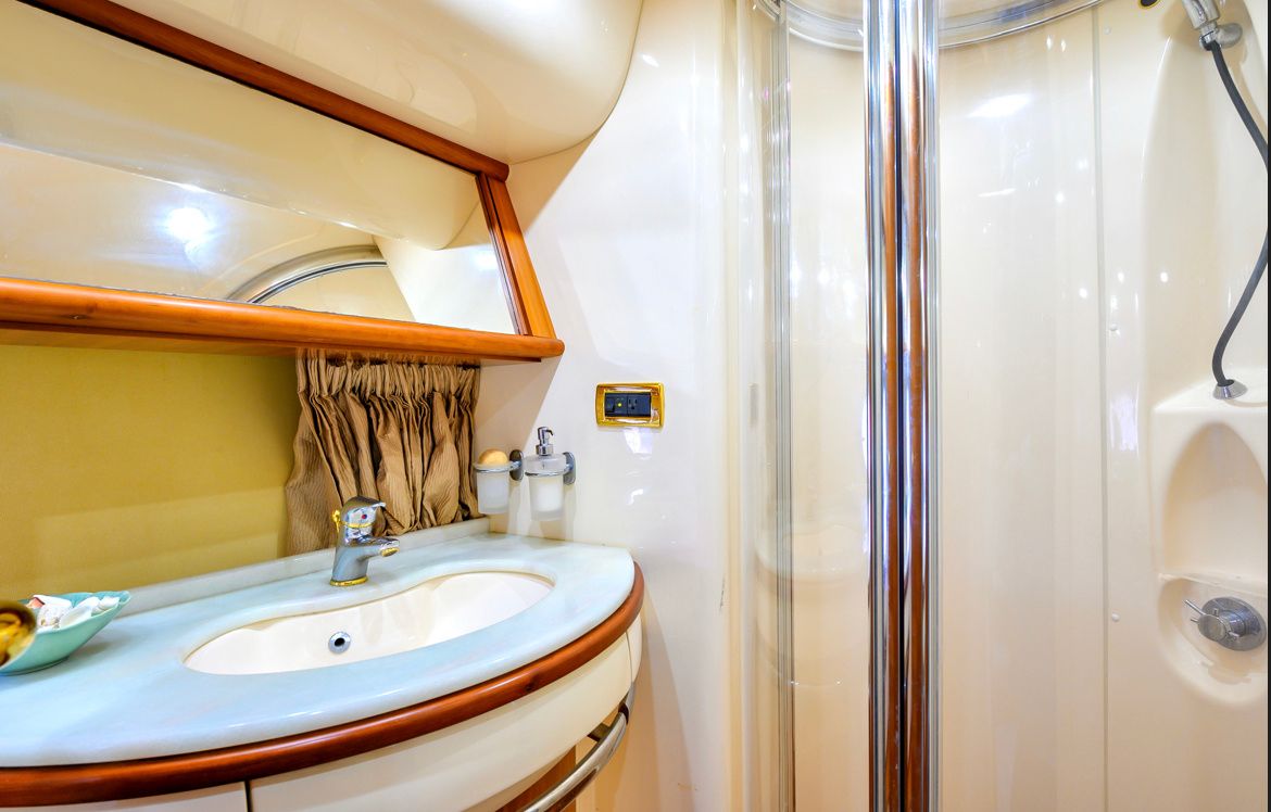Azimut 70 | La Dolce Vita 2