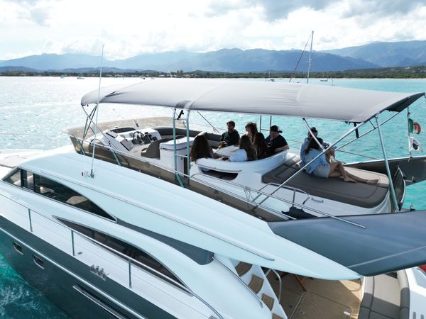 Princess 61 Fly | Diva