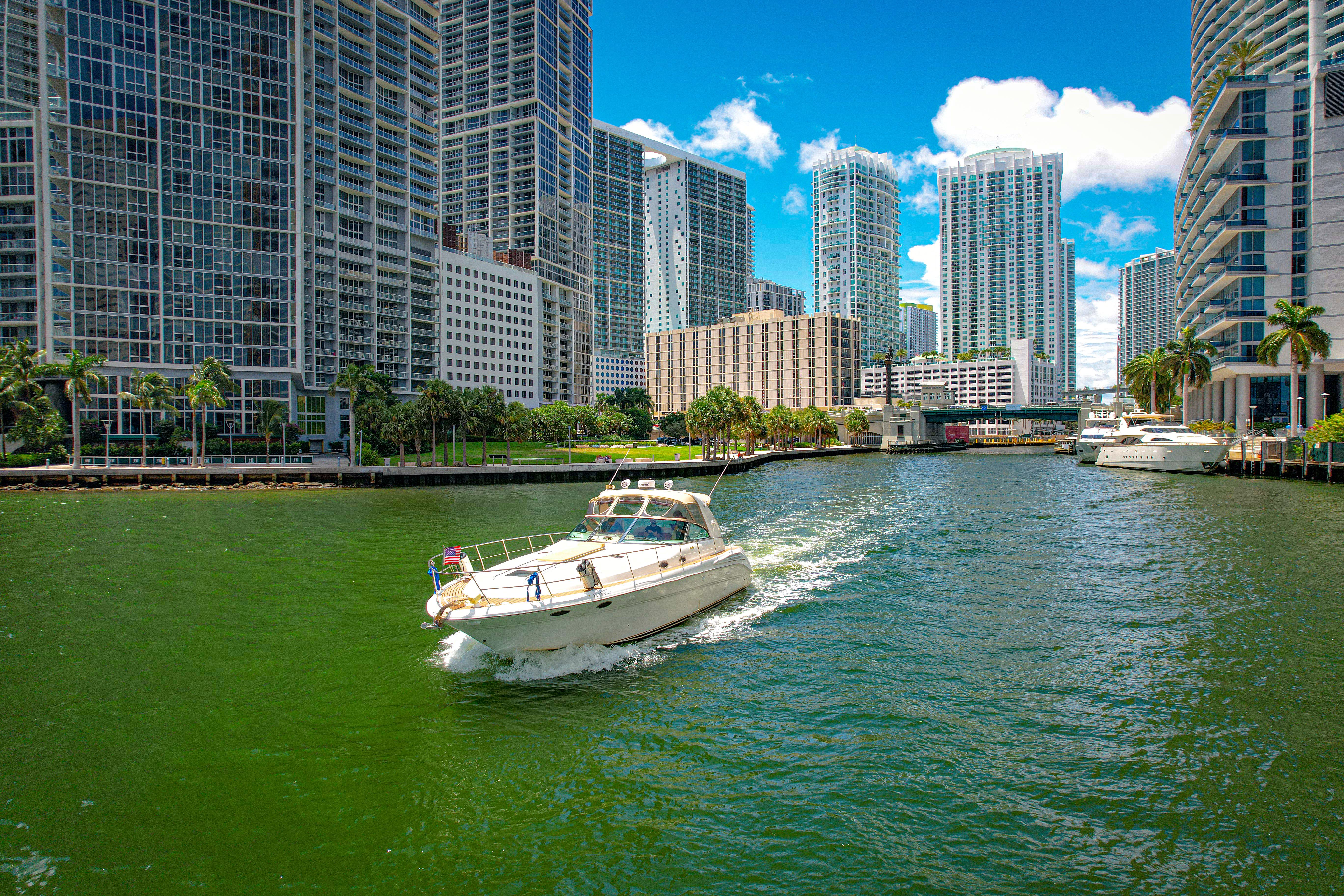 Sea Ray 410 Sundancer | Harmony