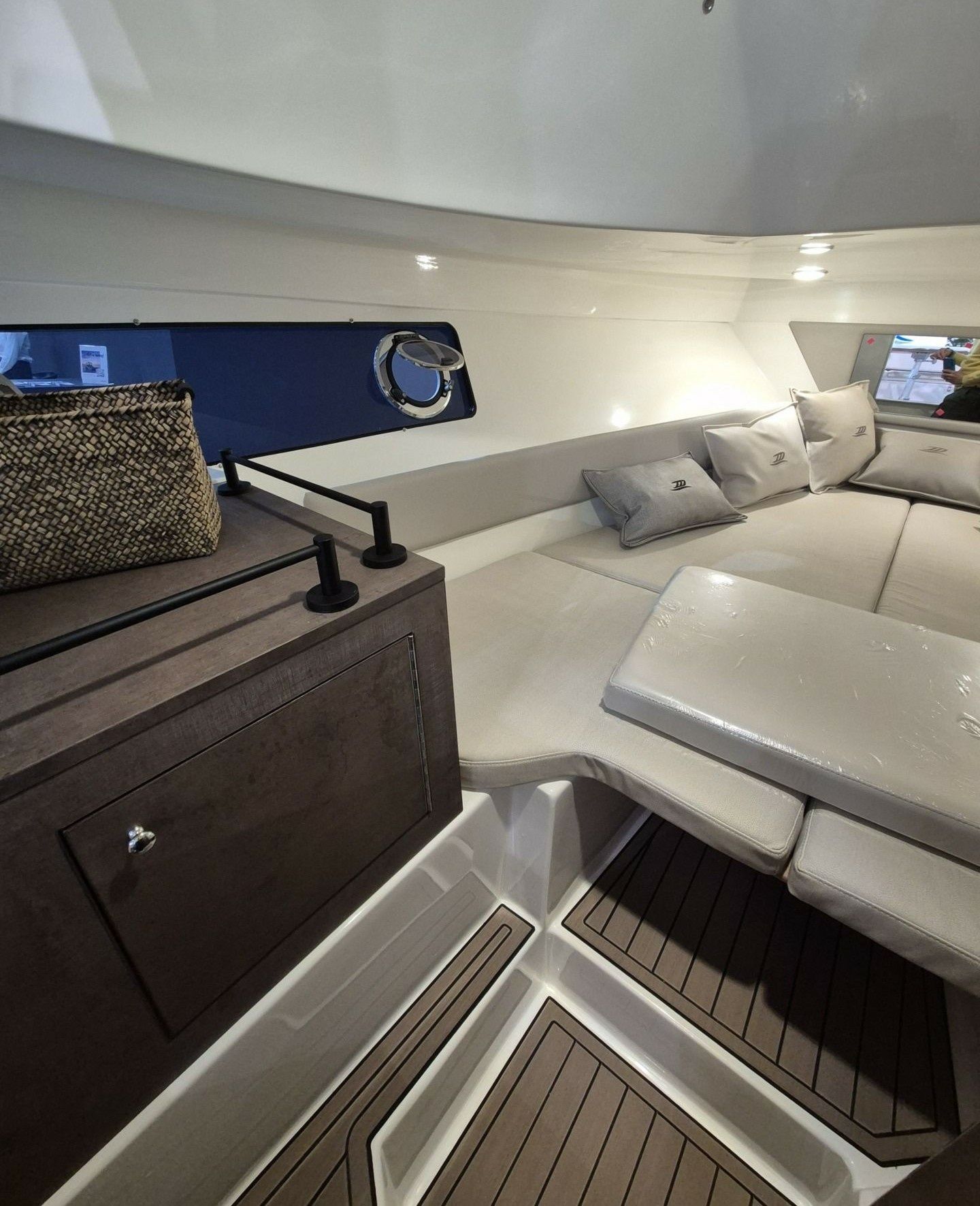 Mingolla Brava 28 | Carpaccio