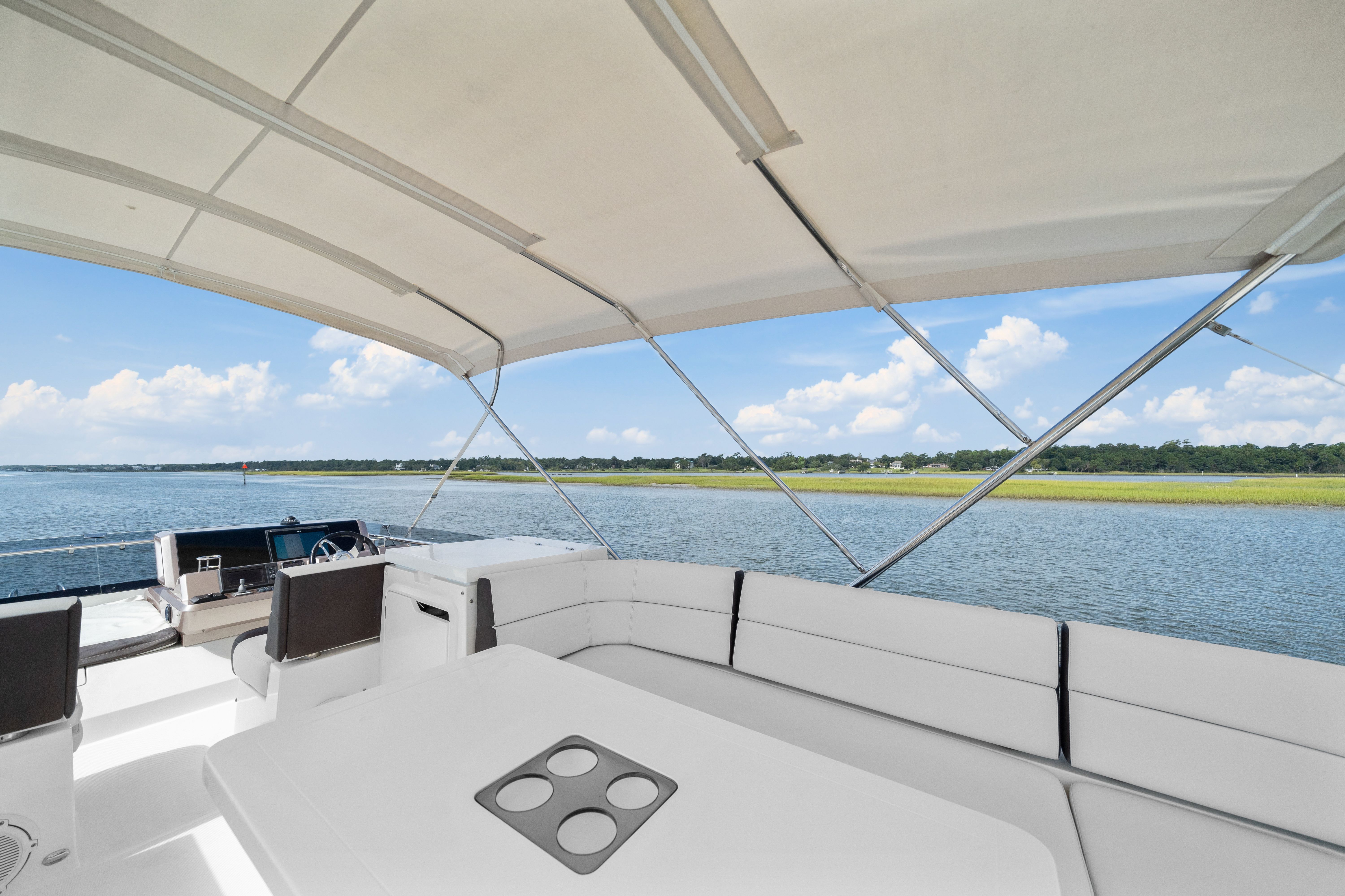 Galeon 420 Fly | Endeavor