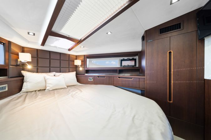Galeon 420 Fly | Endeavor