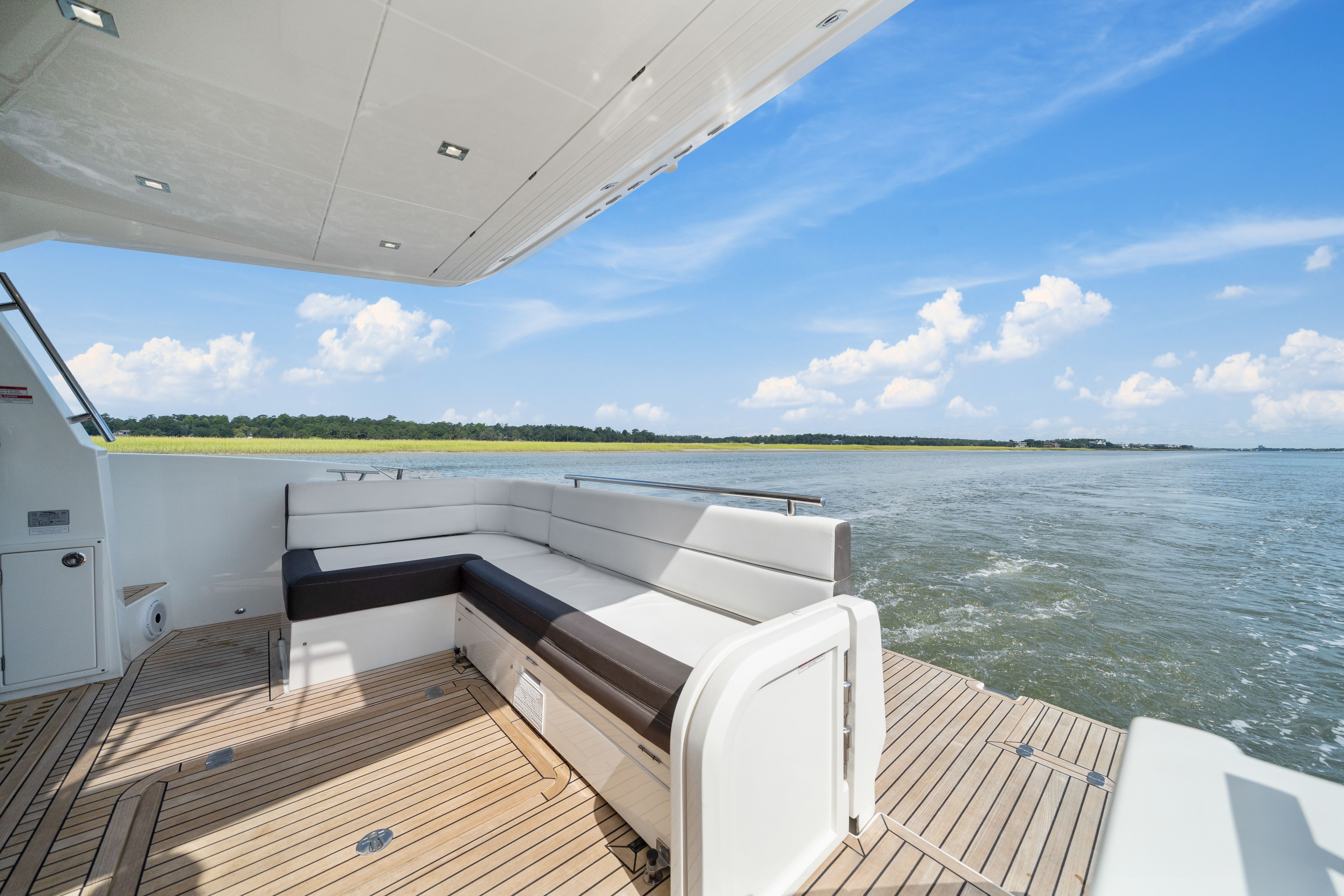 Galeon 420 Fly | Endeavor
