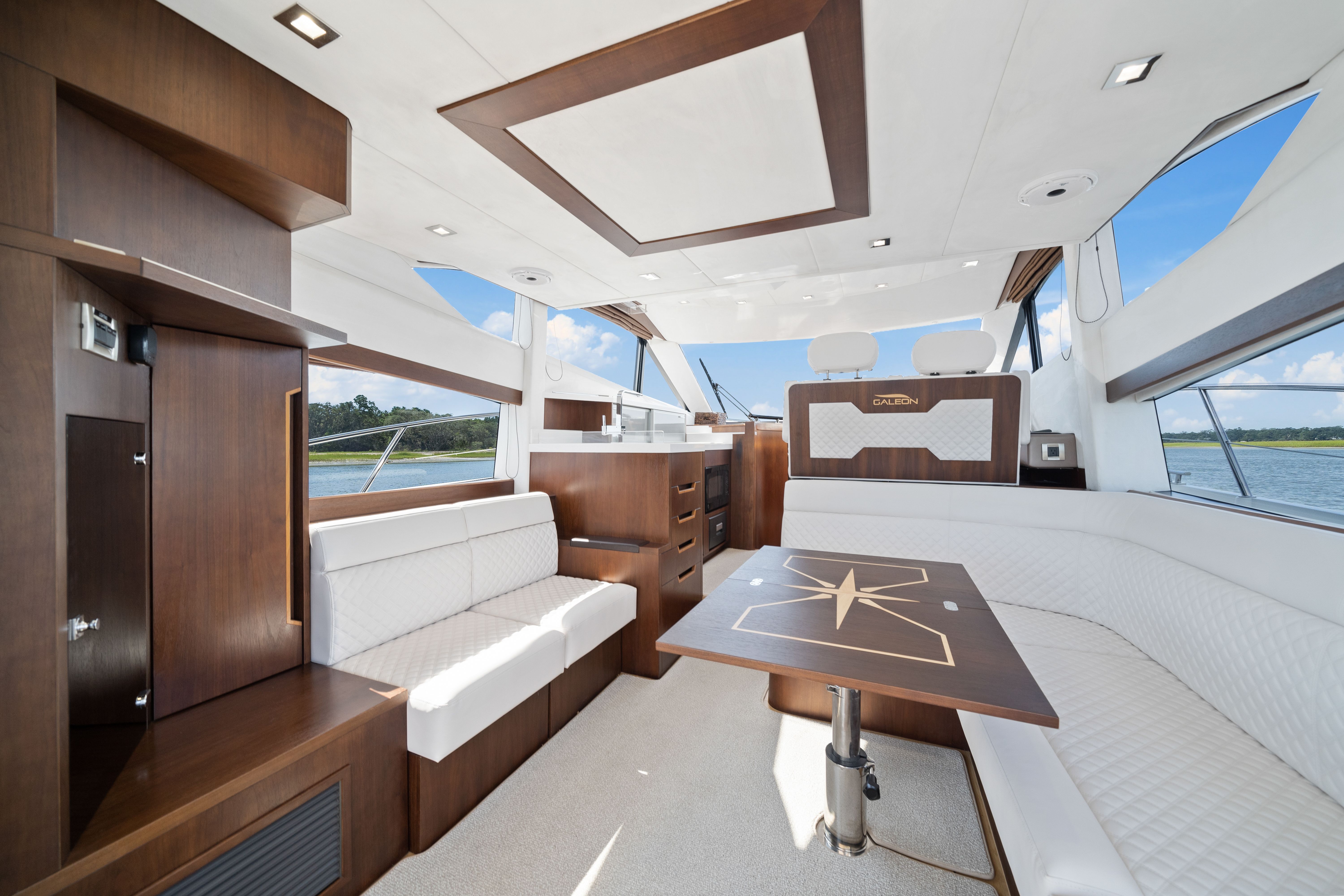 Galeon 420 Fly | Endeavor