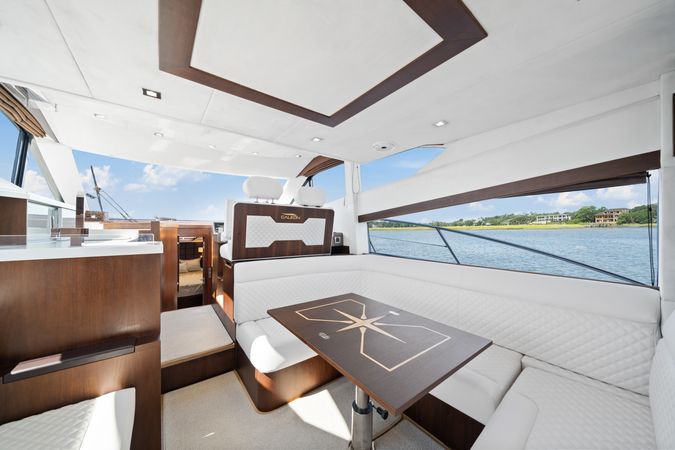 Galeon 420 Fly | Endeavor