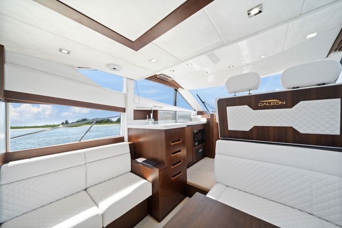 Galeon 420 Fly | Endeavor