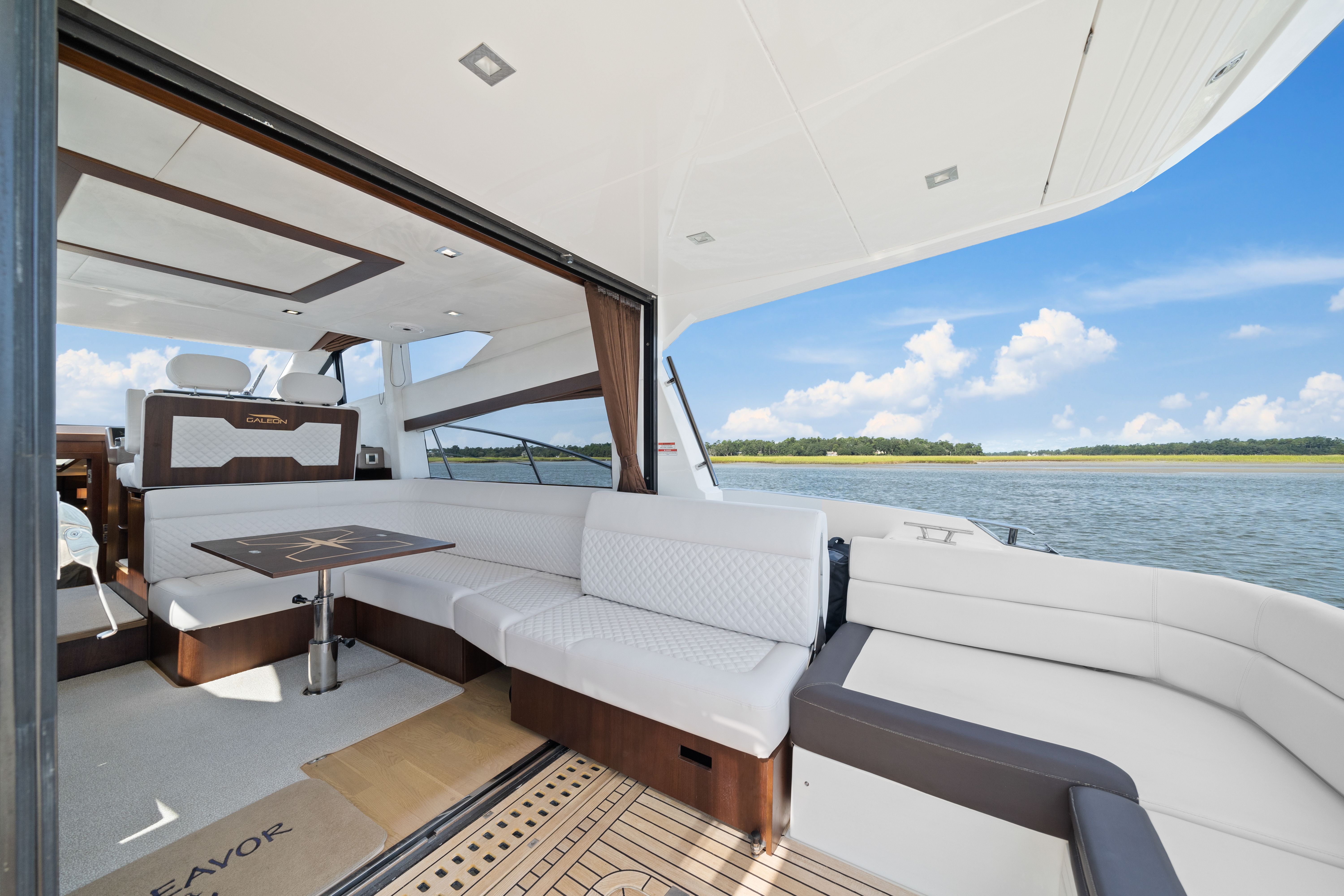 Galeon 420 Fly | Endeavor