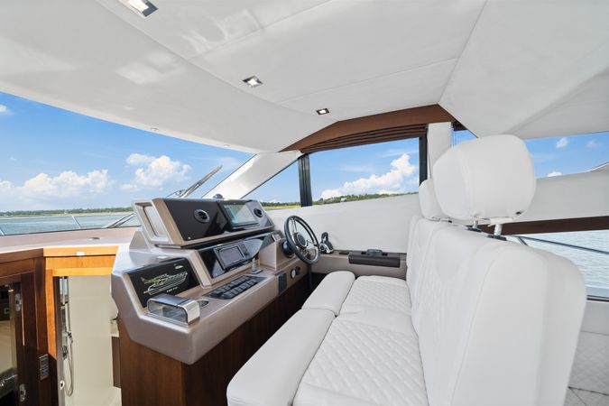 Galeon 420 Fly | Endeavor