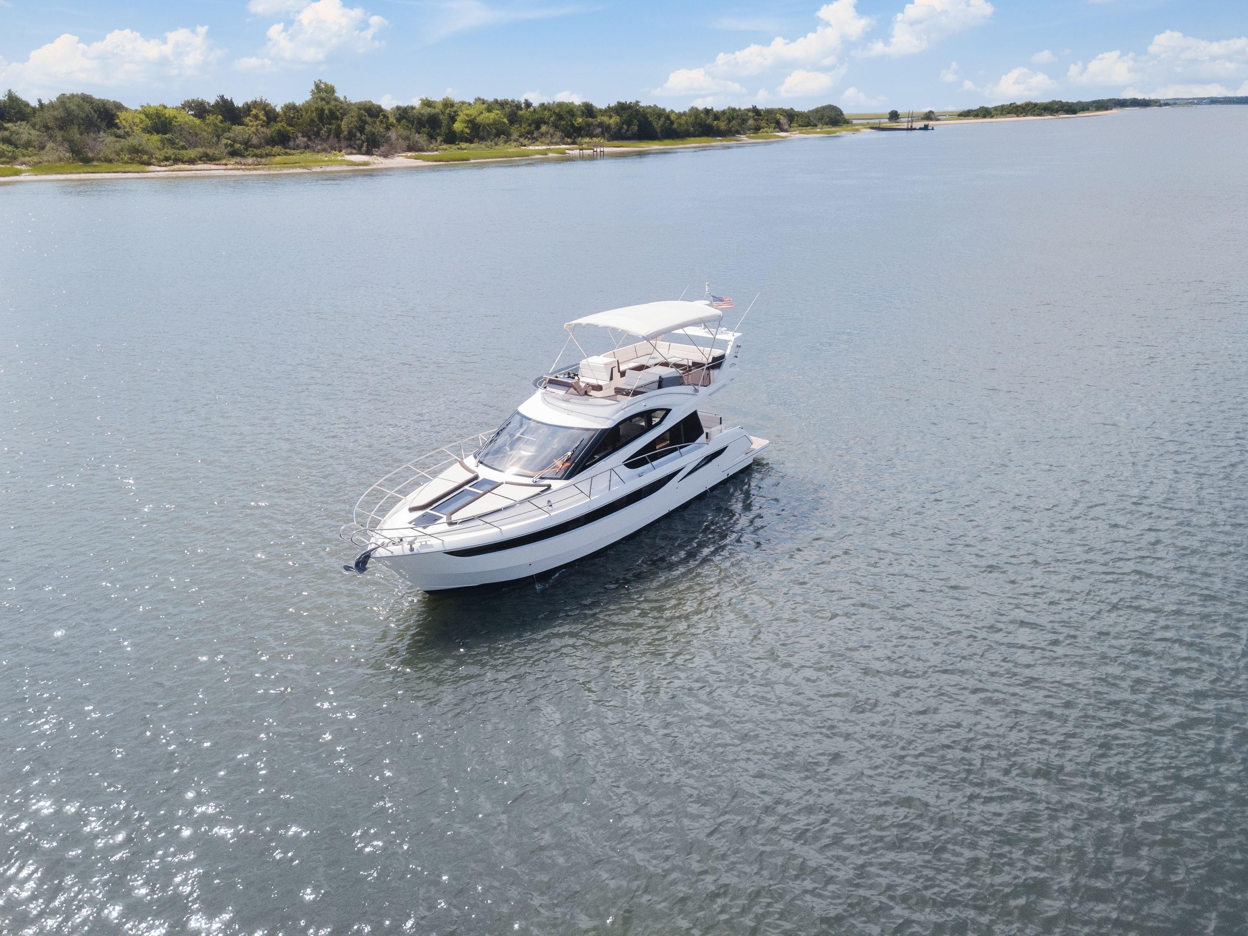 Galeon 420 Fly | Endeavor