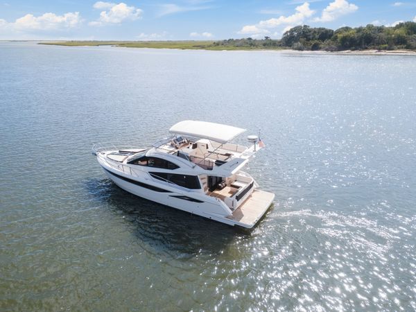 Galeon 420 Fly | Endeavor