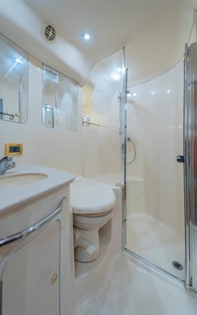 Sea Ray 53 Sedan Bridge | Coast to Coast