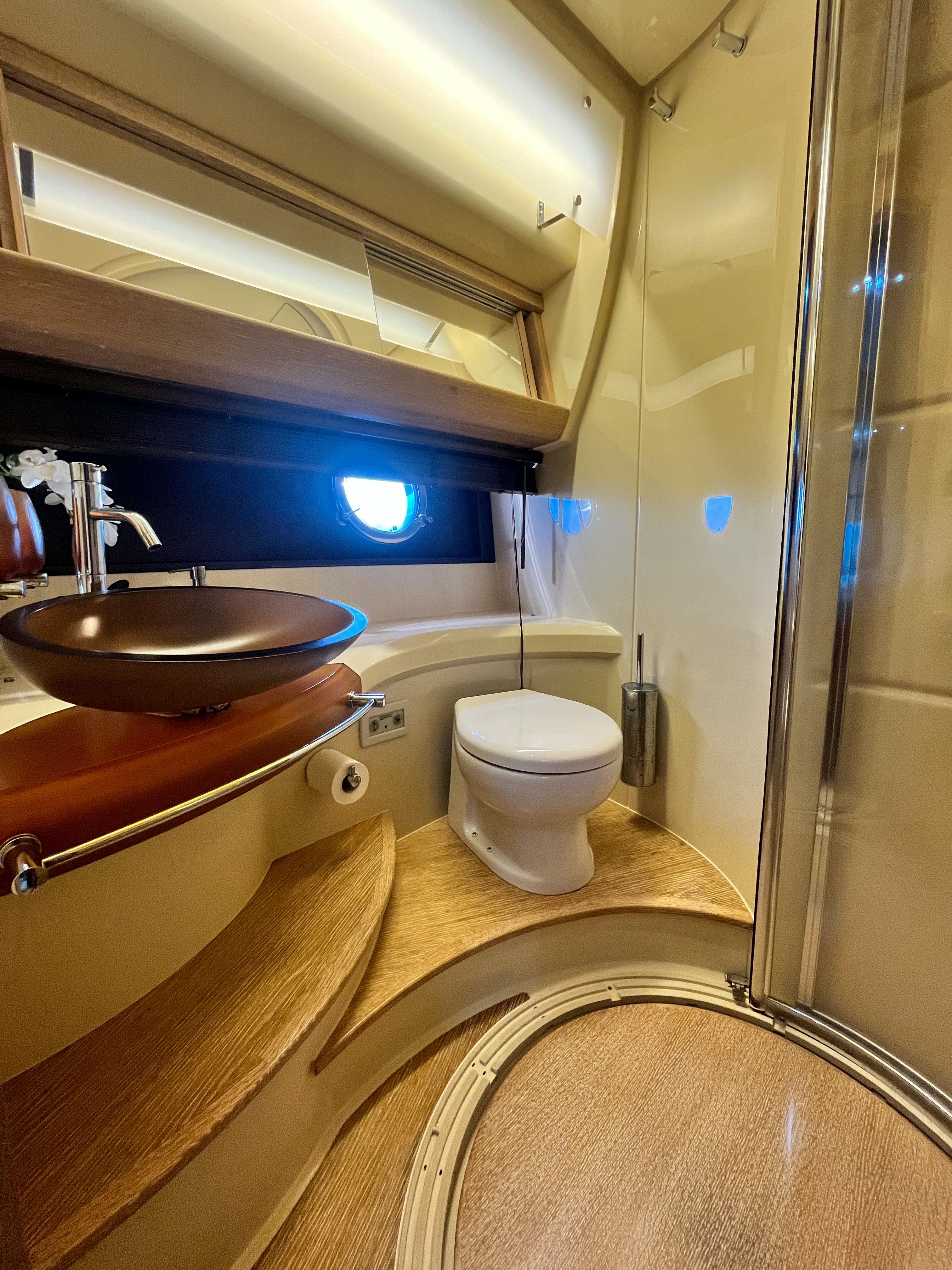 Azimut 53 F | Daniela