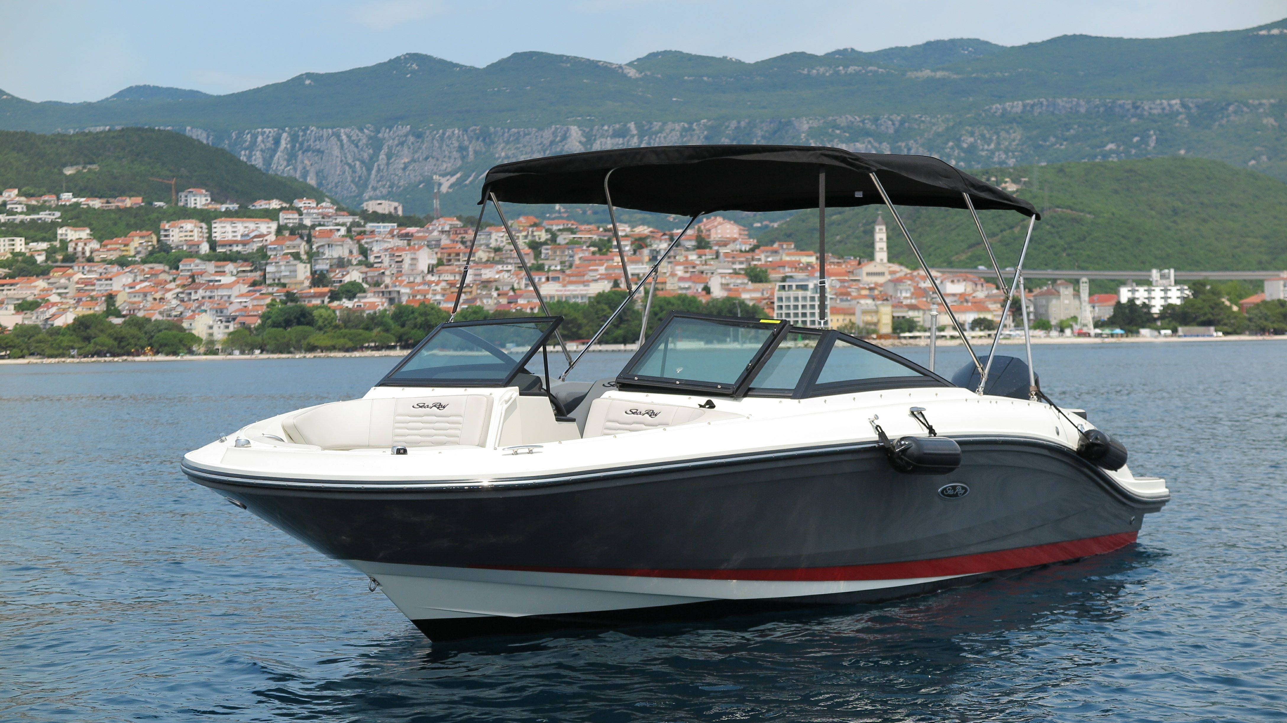 Sea Ray SPX 210 | 25