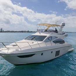 Azimut 60 | Salty at Sea