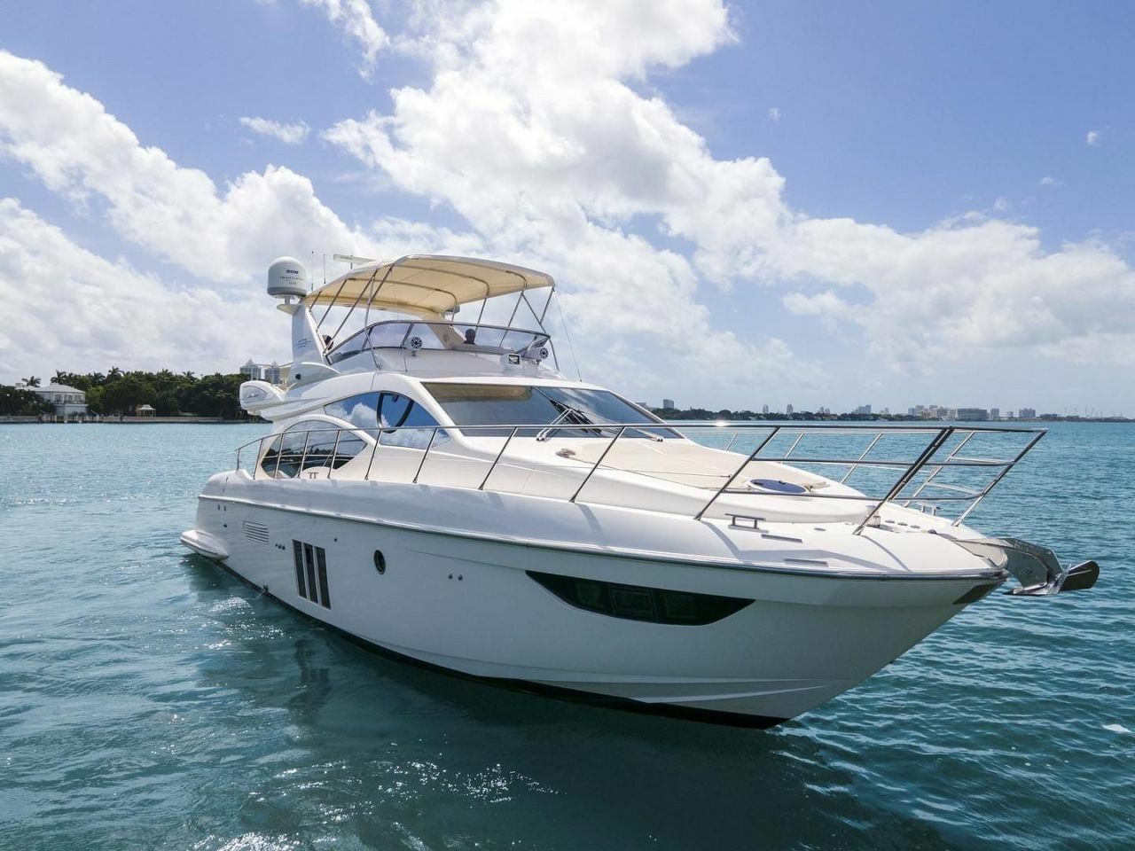 Azimut 60 | Salty at Sea