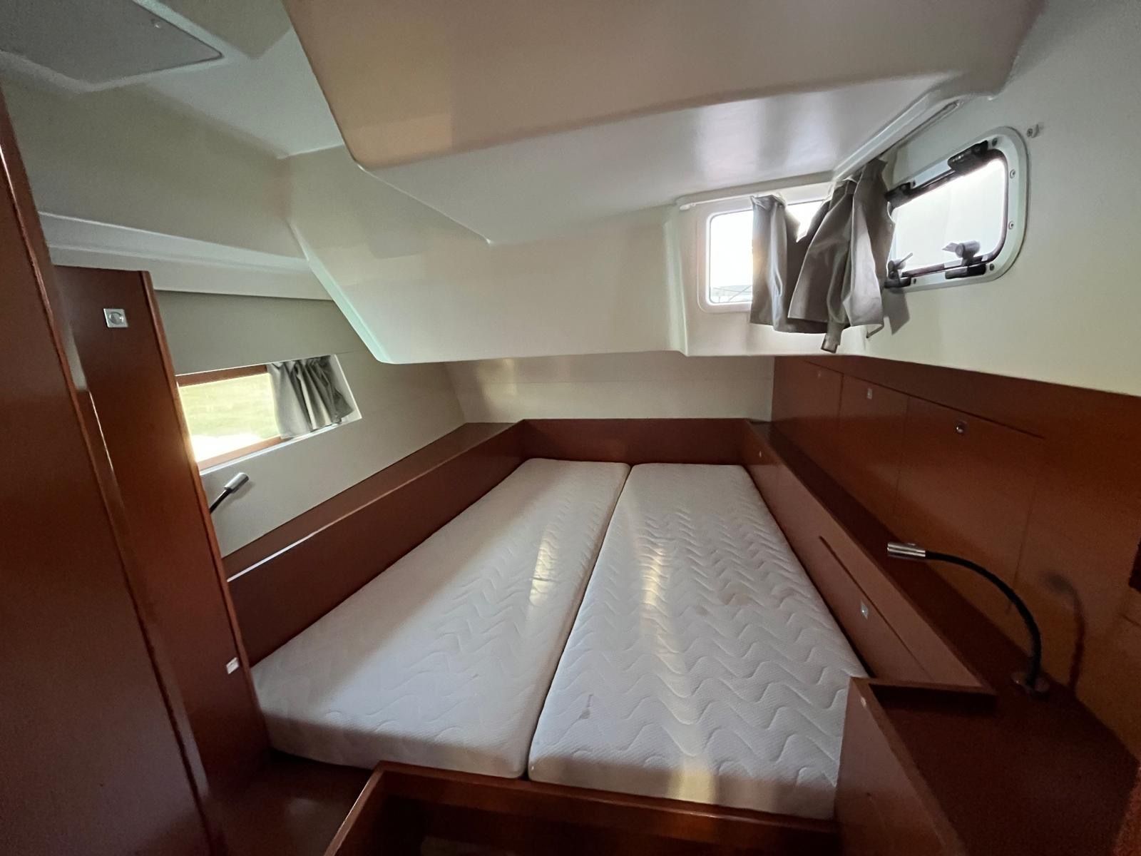 Beneteau Oceanis 55 | Explorer