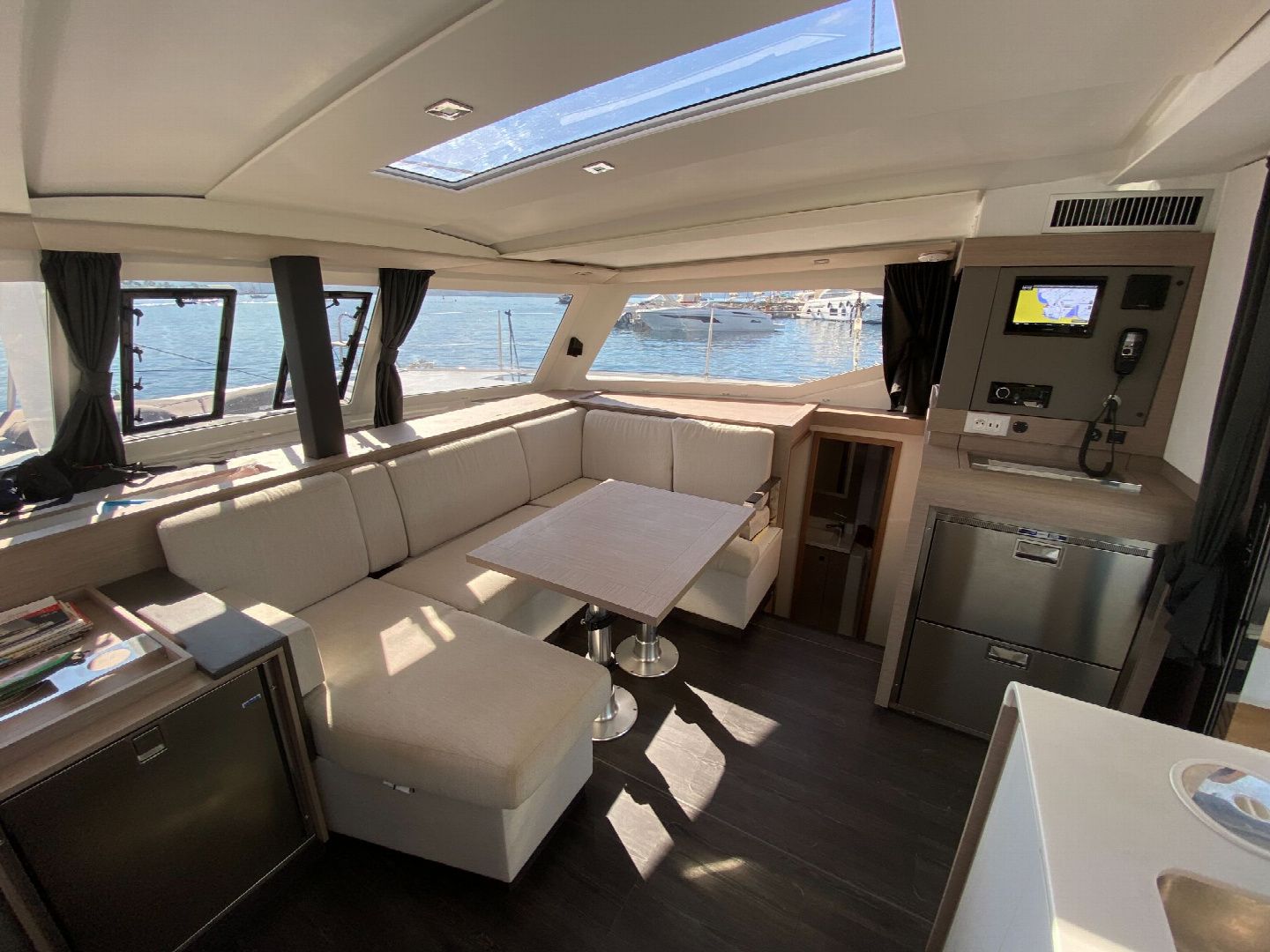Fountaine Pajot Isla 40 | Bloanne
