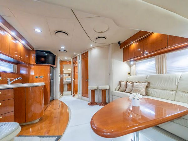 Sea Ray 510 Sundancer | A Yacht