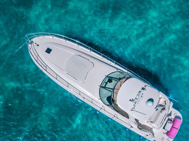 Sea Ray 510 Sundancer | A Yacht
