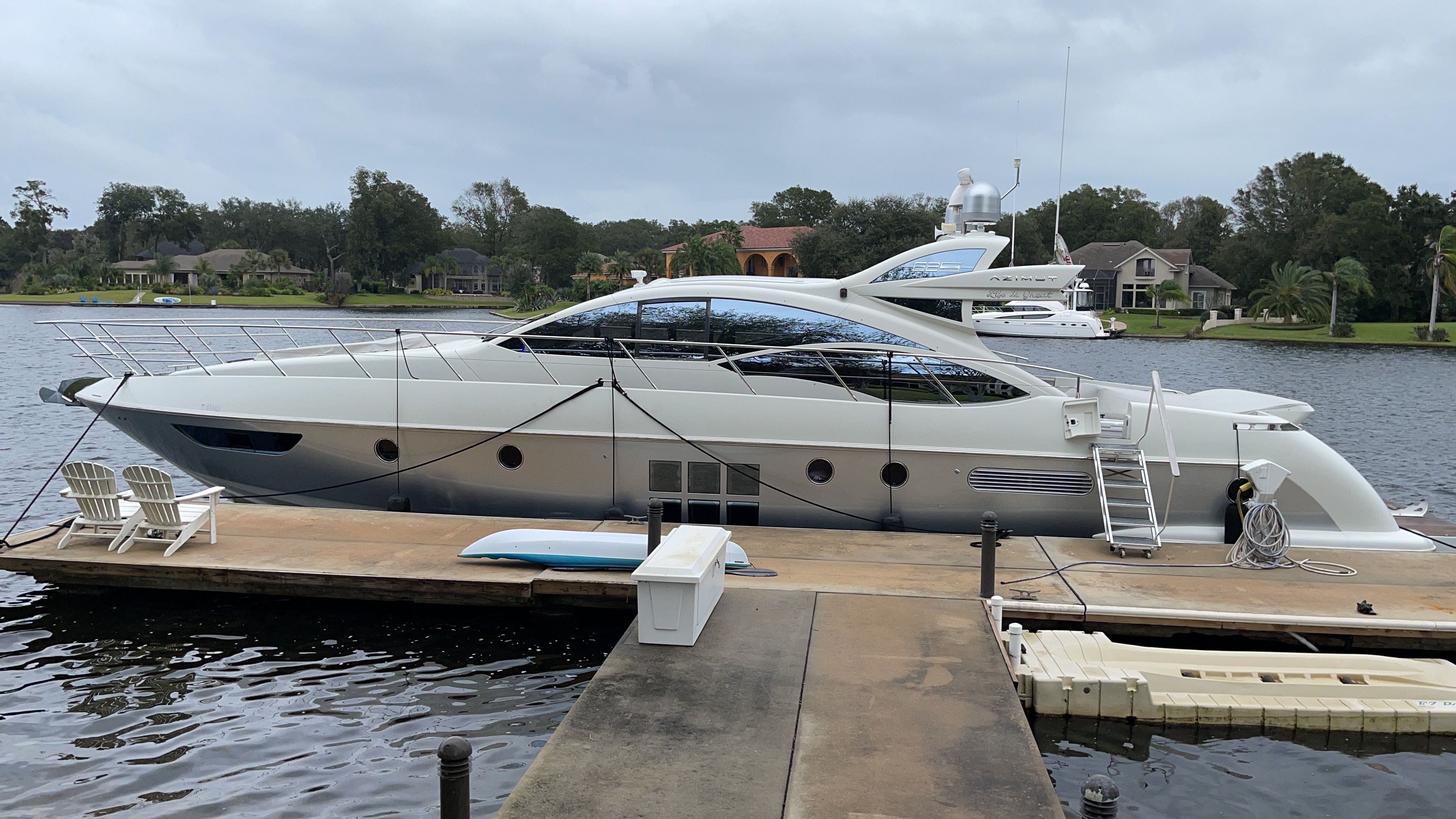 Azimut 62 S | Life is Great